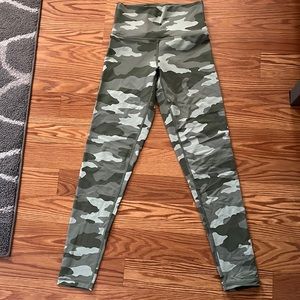 AERIE Camo Workout Legging | Size S |